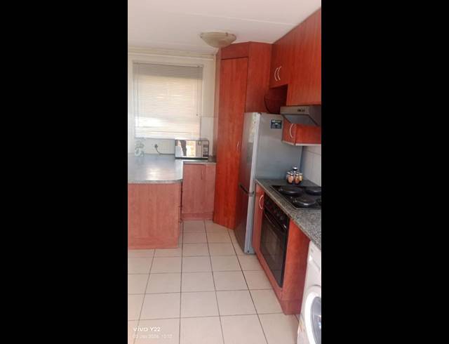 2 BEDROOM TOWNHOUSE FOR SALE IN EDLEEN